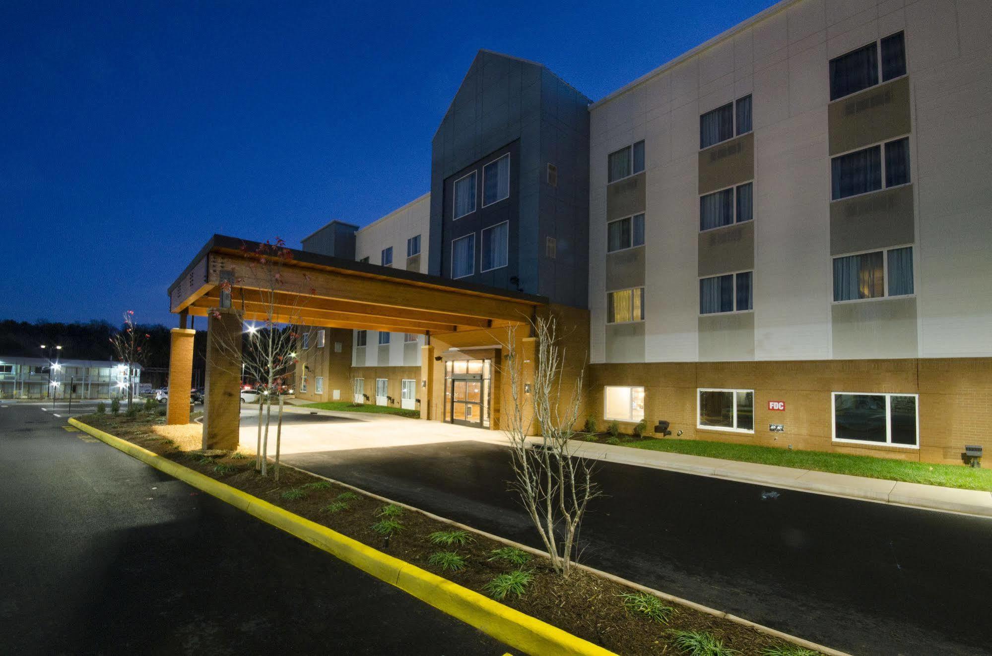Country Inn & Suites By Radisson, Charlottesville-Uva, Va Exterior foto